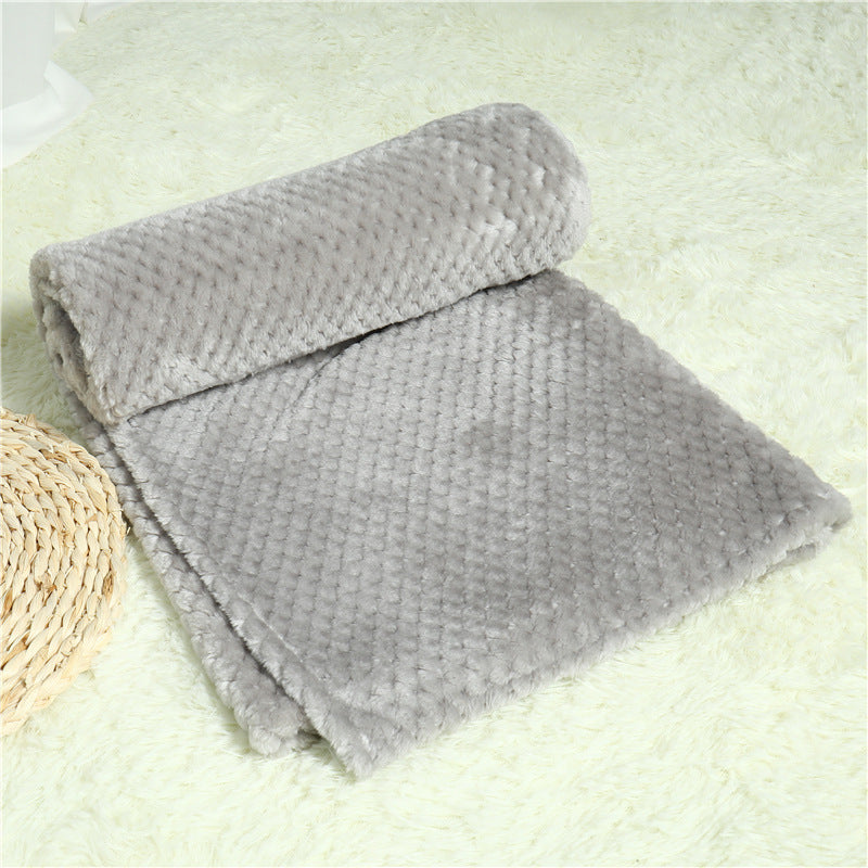 Luxury Waffle-Textured Pet Blanket – Ultra Soft, Stylish & Cozy