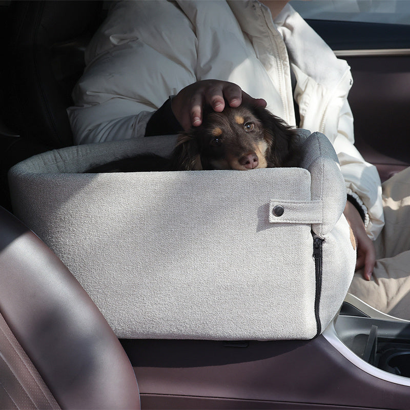 Chic Pet Travel Seat – Secure, Soft & Stylish for Cars