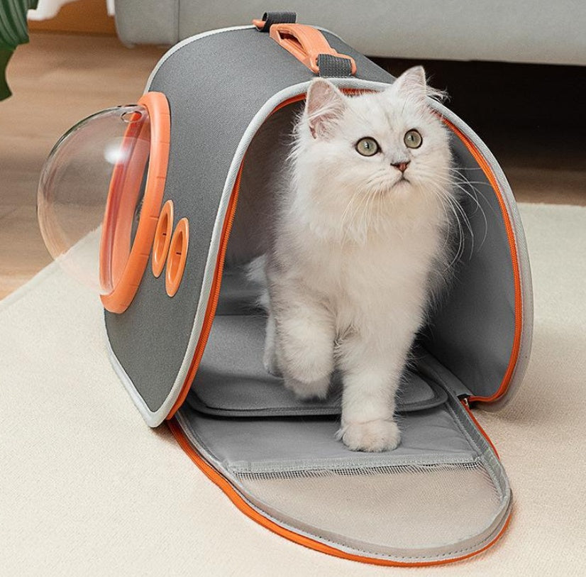Capsule Bubble Pet Carrier – Space Pod for Cats and Small Dogs