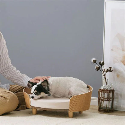 Sculpted Oak Pet Lounge – Handcrafted Designer Bed for Cats & Small Dogs